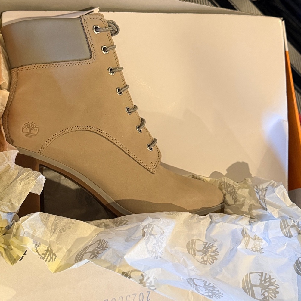 Timberland Allington 6 in boot light taupe nubuck mid lace up boots NWT 9 m/m - Picture 12 of 12